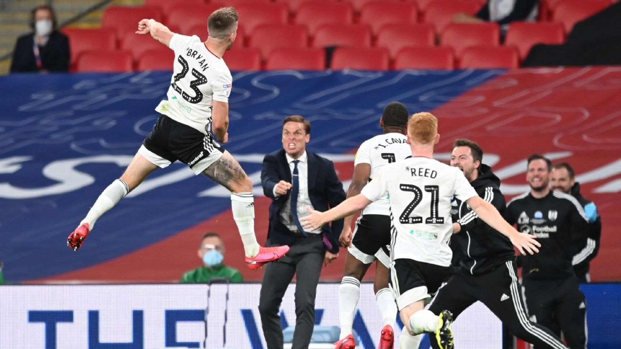 站稳脚跟 站稳脚跟